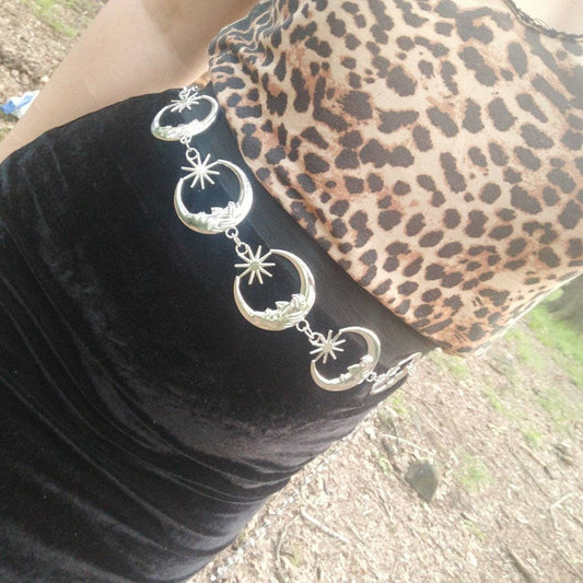 Celestial Belt/ Moon and Stars Chain Belt/ Hippy Boho Bohemian RETRO 90S silver moon waist chain// wedding sash- silver or gold