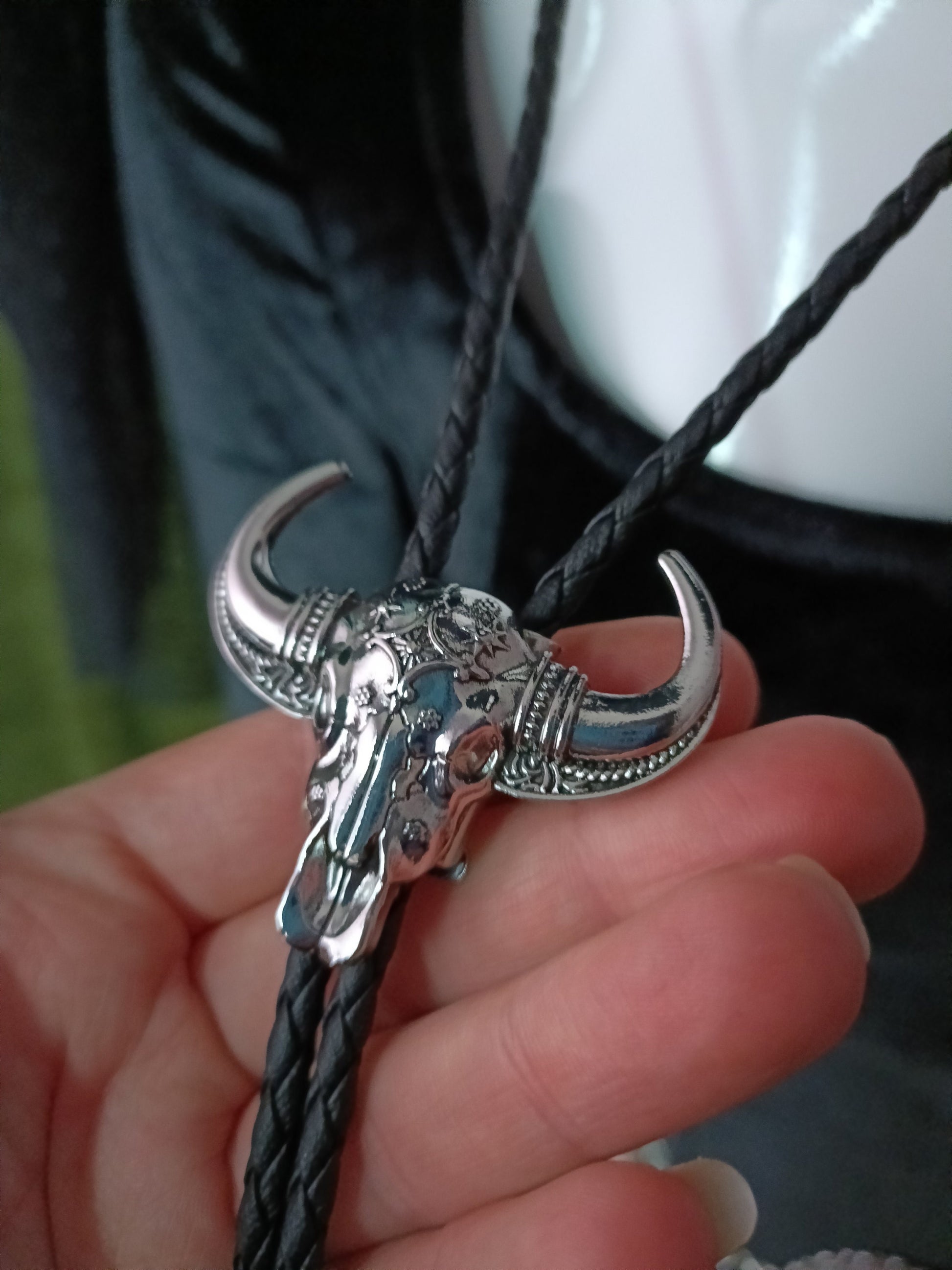 Cowboy Bolo Tie - Longhorn Cow Skull