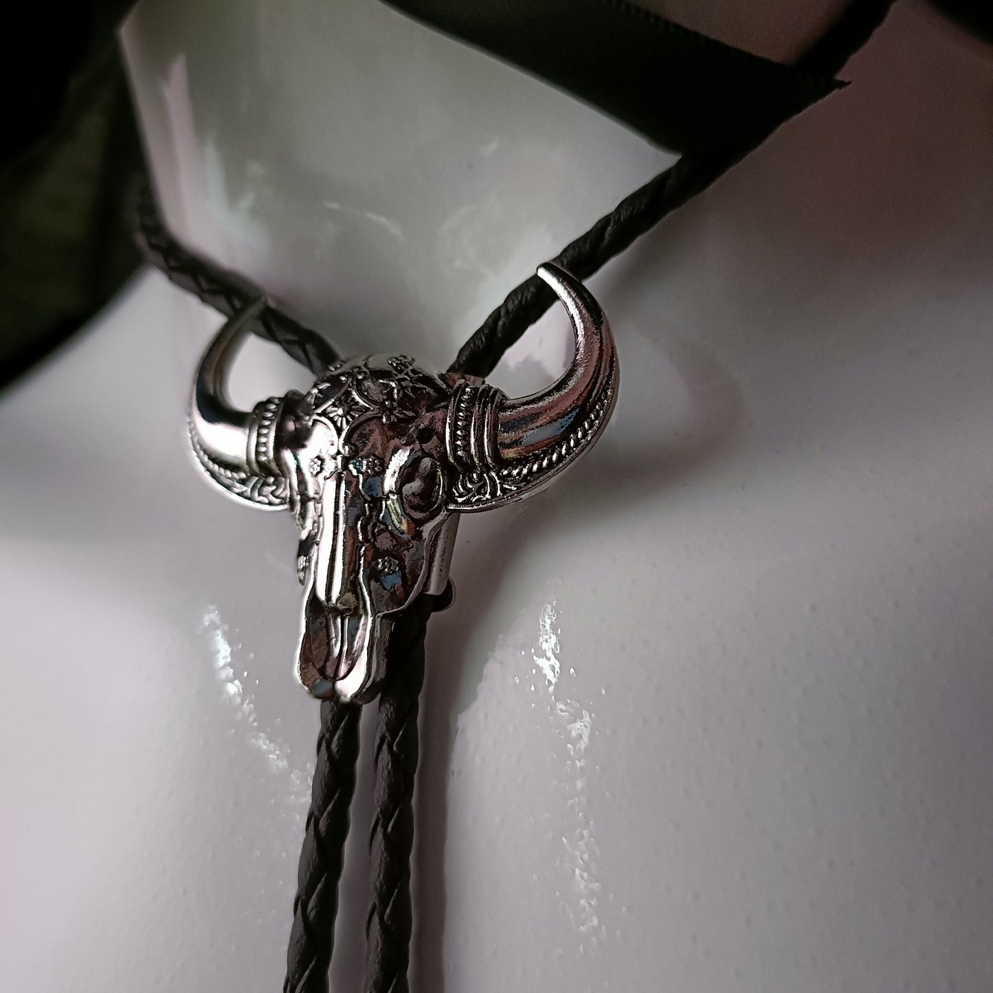 Cowboy Bolo Tie - Longhorn Cow Skull