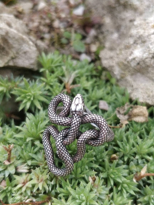 Entwined Snake Ring (Small Version)