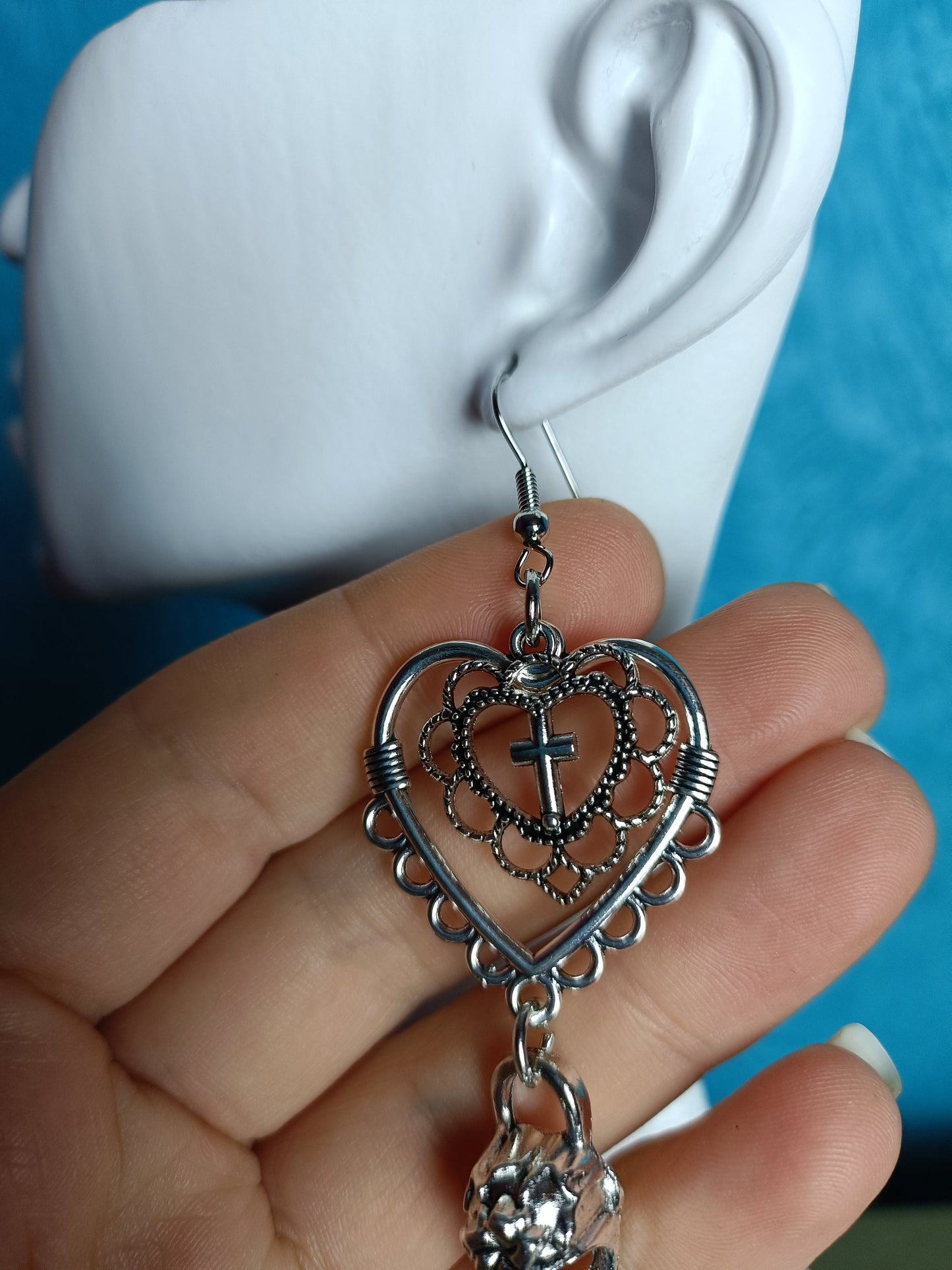 Filigree Heart Earrings with Raven Skull