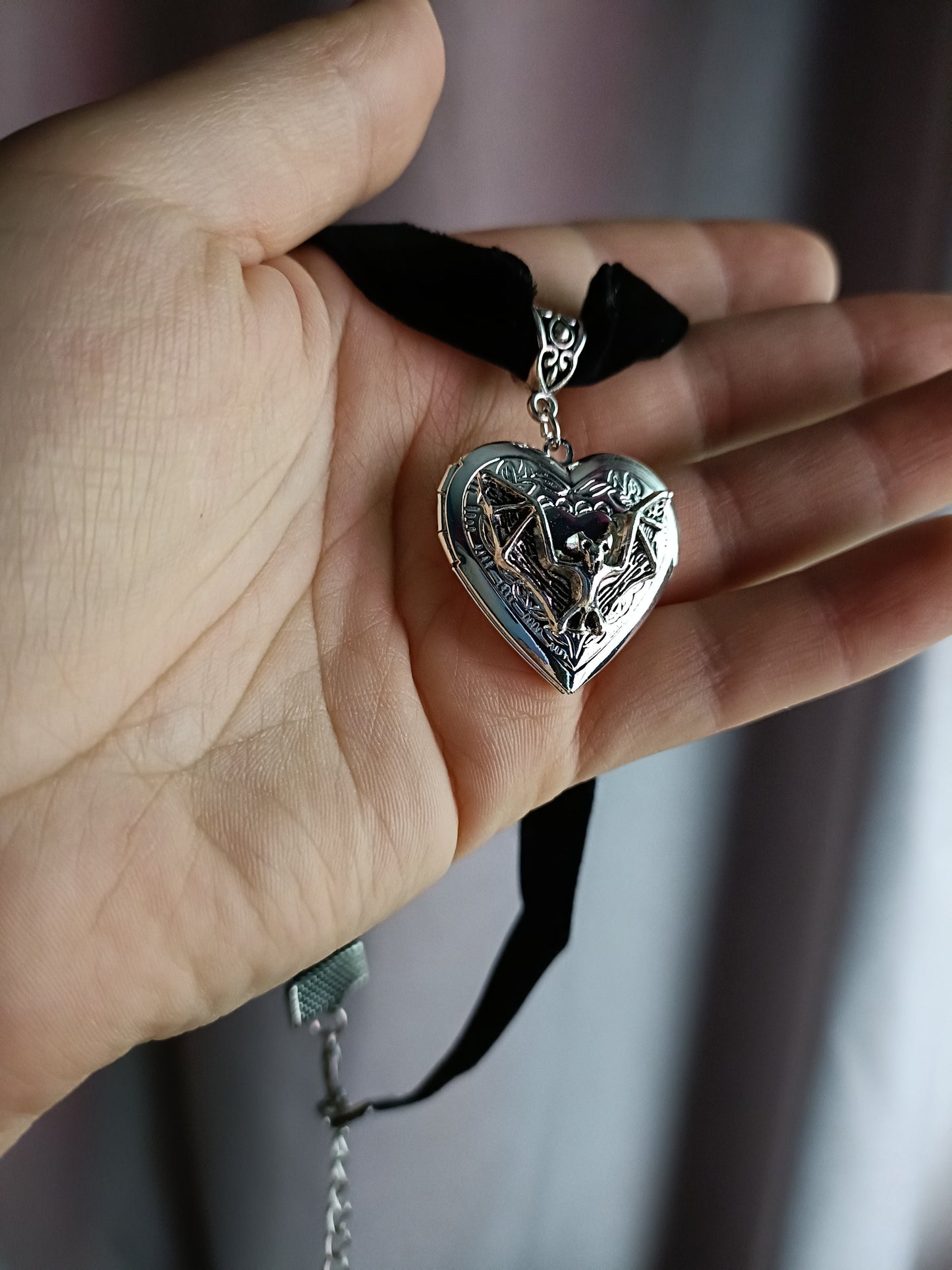 Gothic Bat Locket Velvet Choker - Vamps and Damsels!