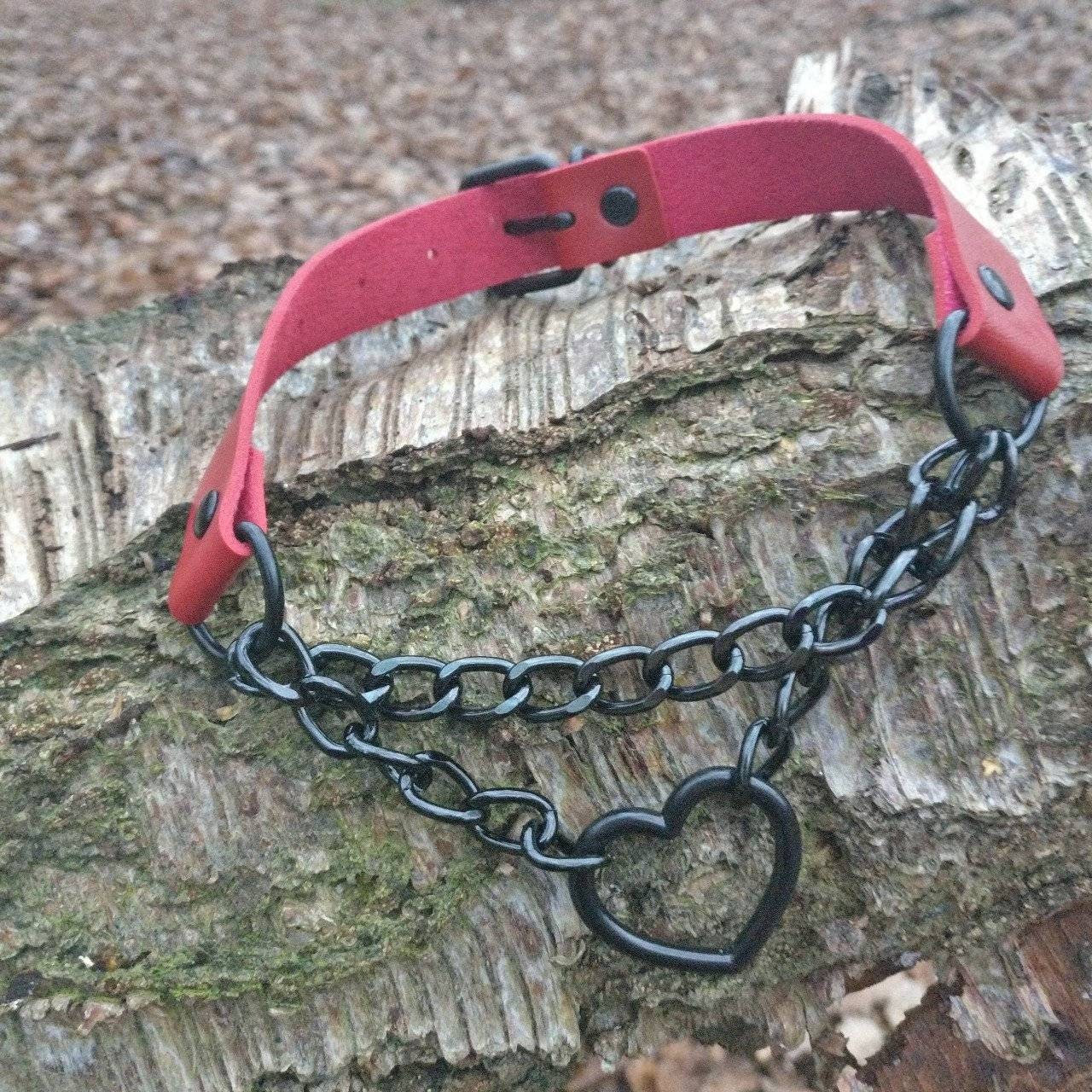Heart Chain Choker