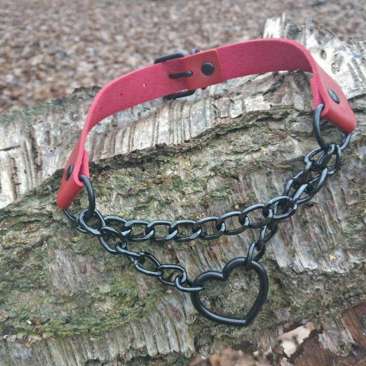 Heart Chain Choker