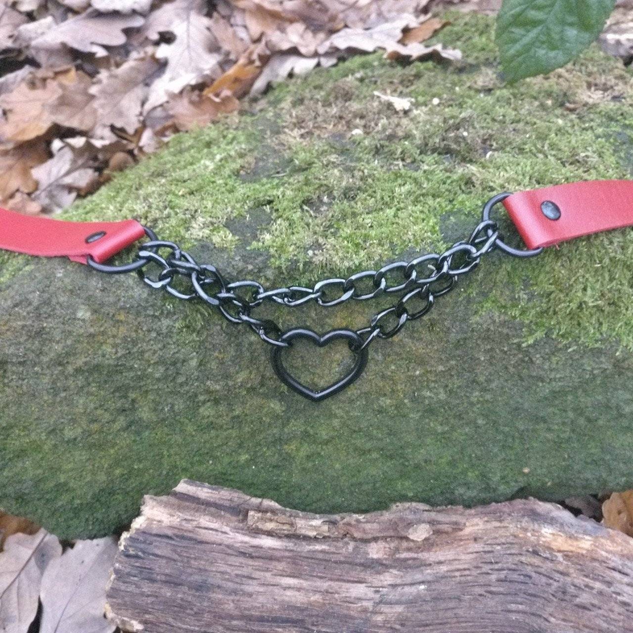 Heart Chain Choker