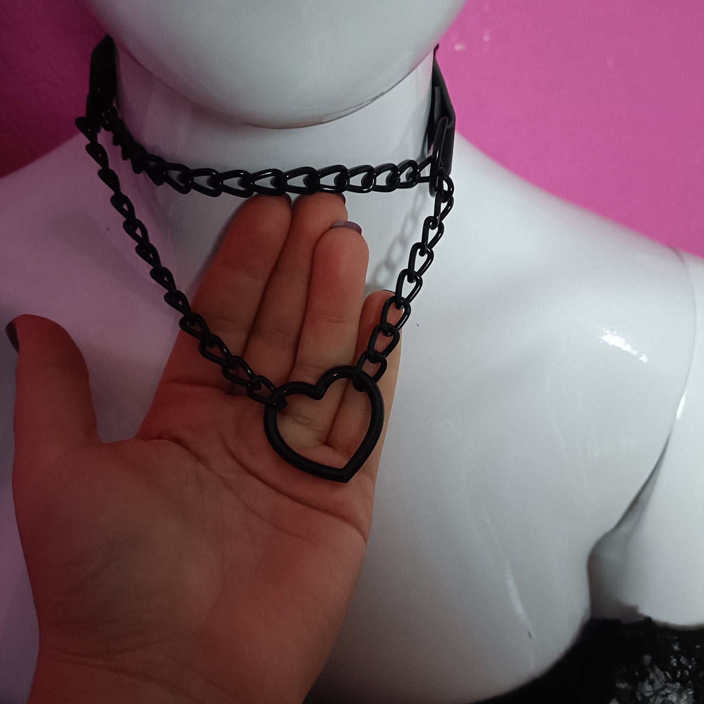 Heart Chain Choker - Choke Chain Version!! Black