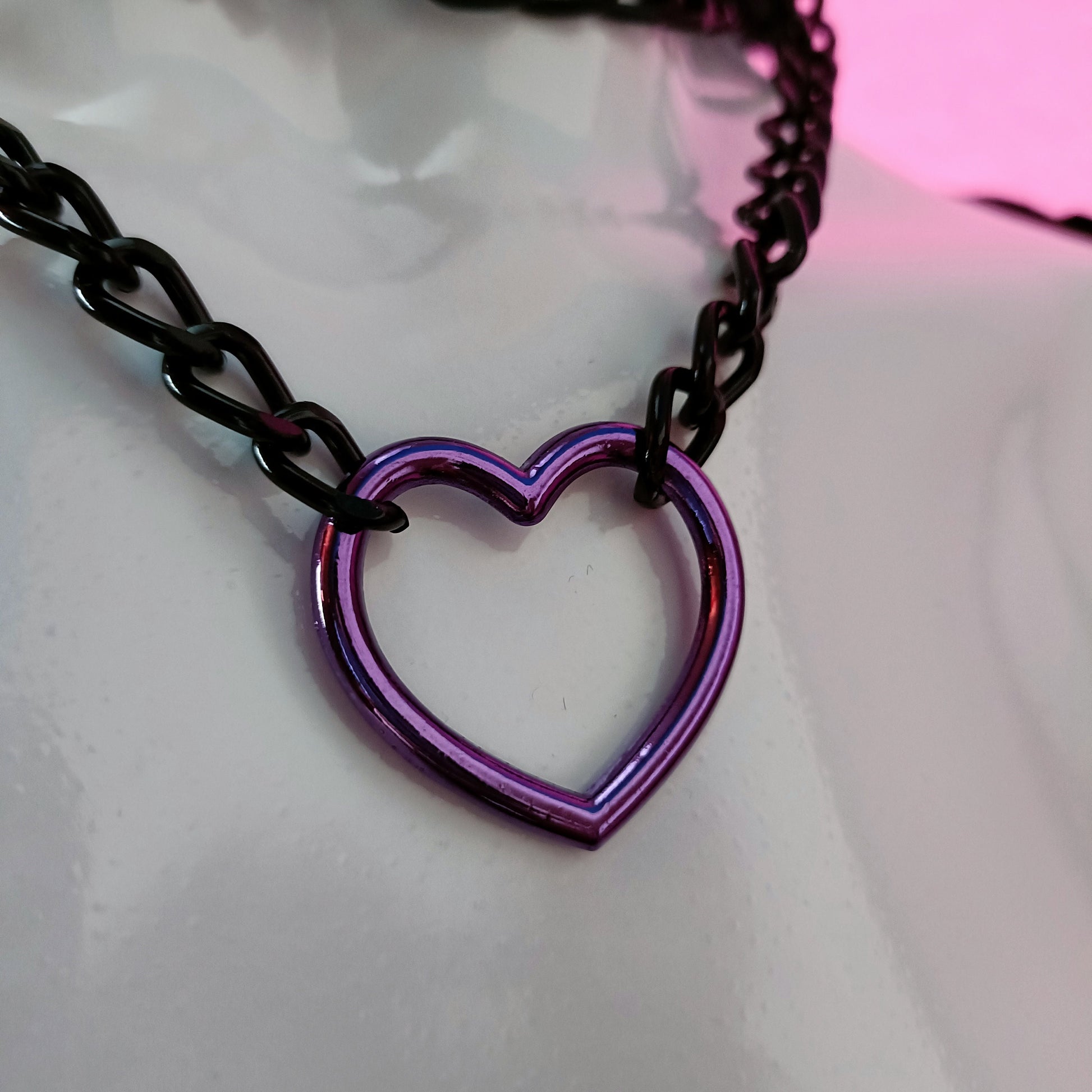 Heart Chain Choker - Choke Chain Version! Martingale Collar - Purple metallic / pearlescent Heart