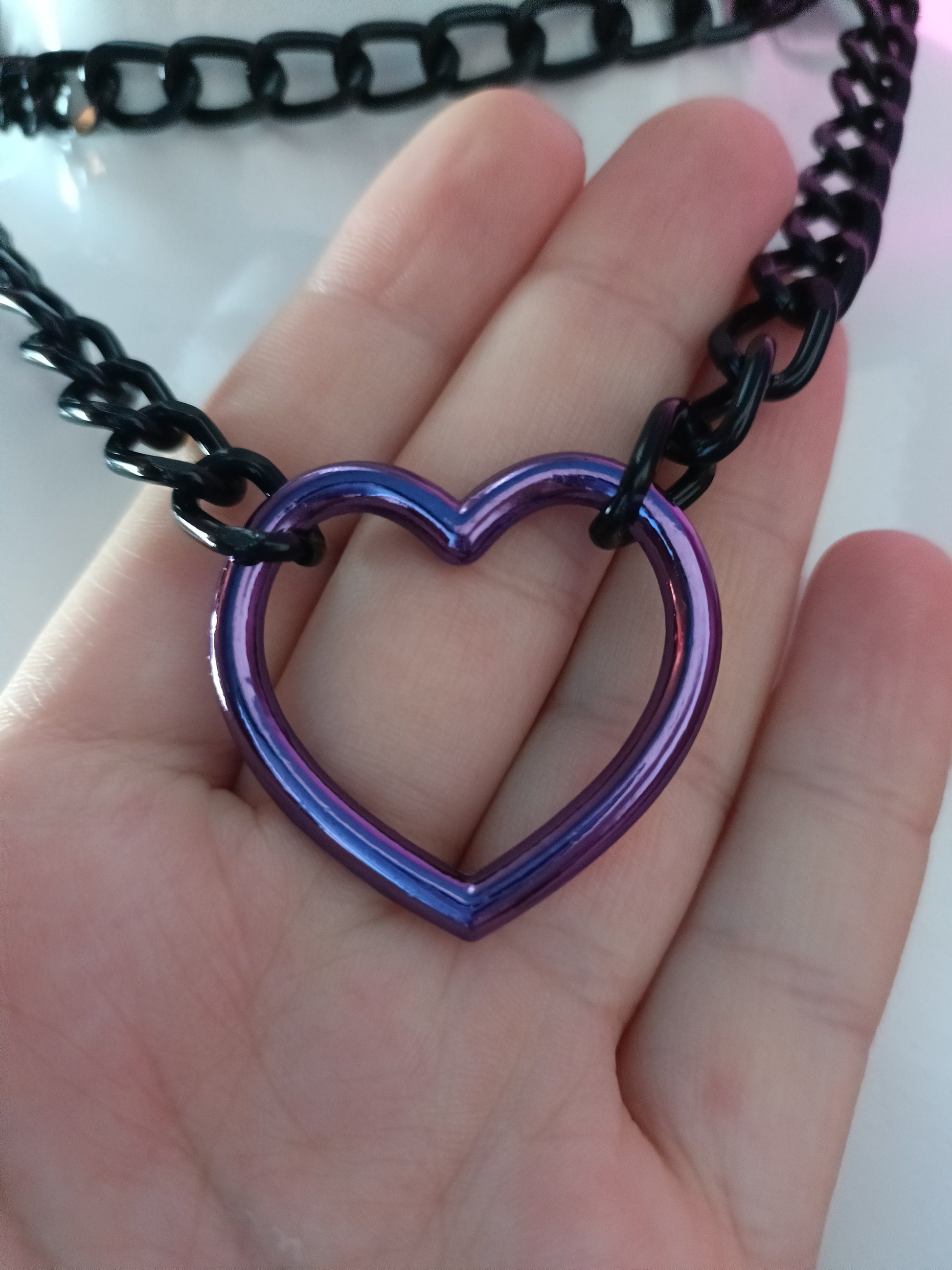 Heart Chain Choker - Choke Chain Version! Martingale Collar - Purple metallic / pearlescent Heart
