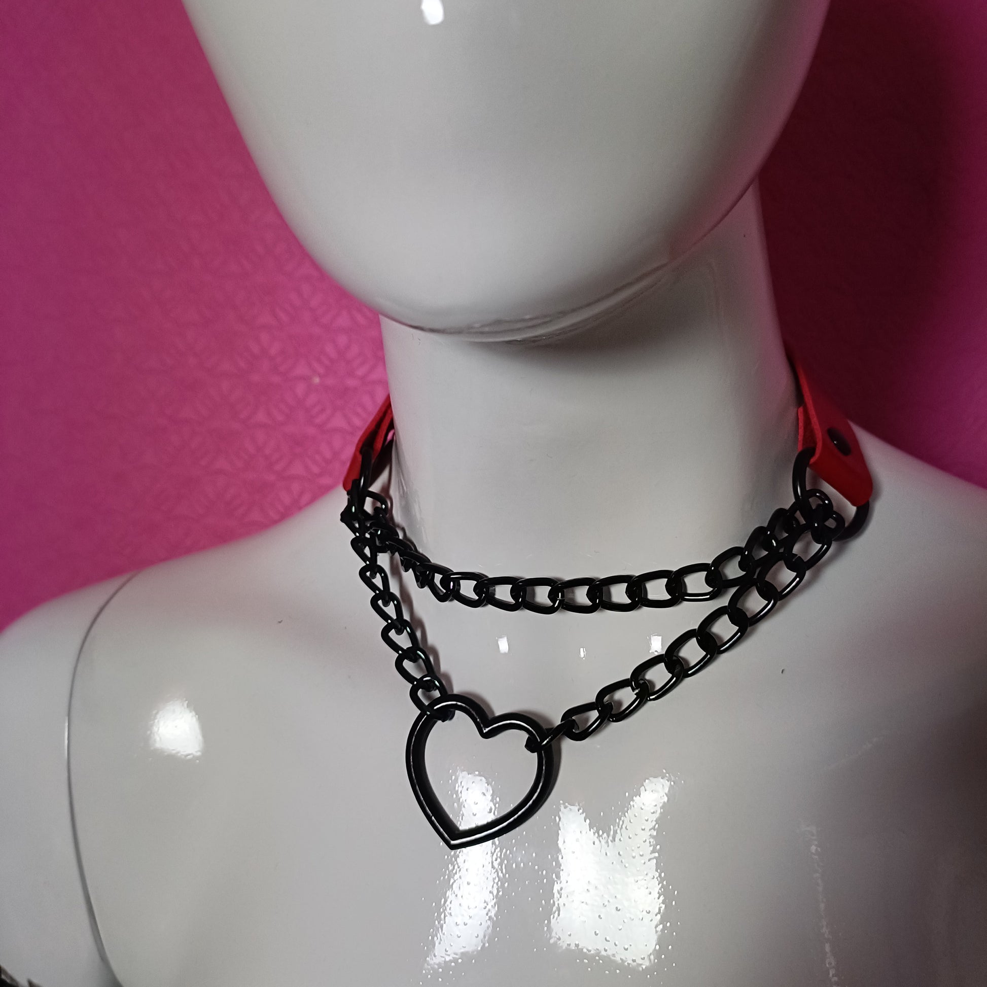 Heart Chain Choker - Choke Chain Version!! Red