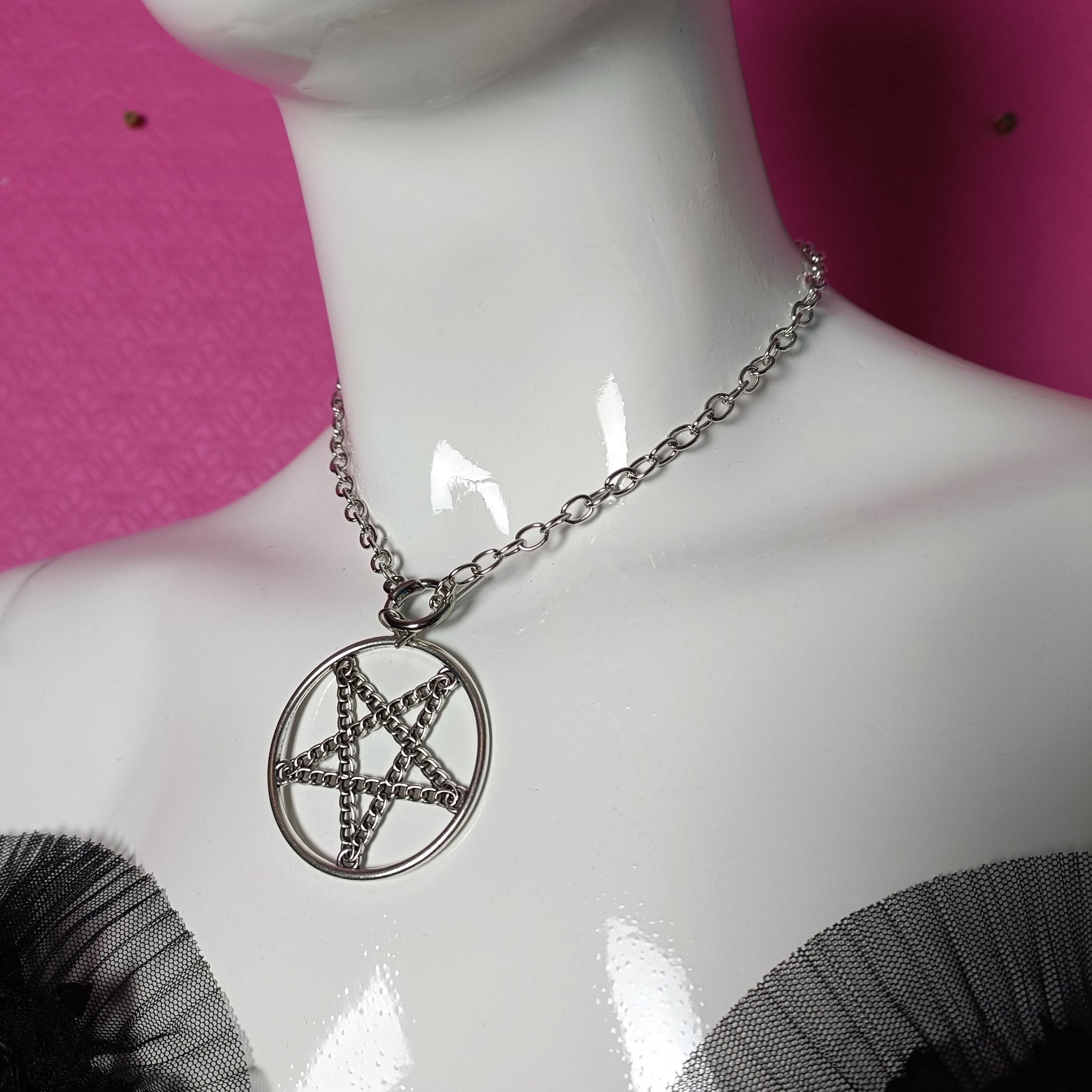 Pentagram Choker