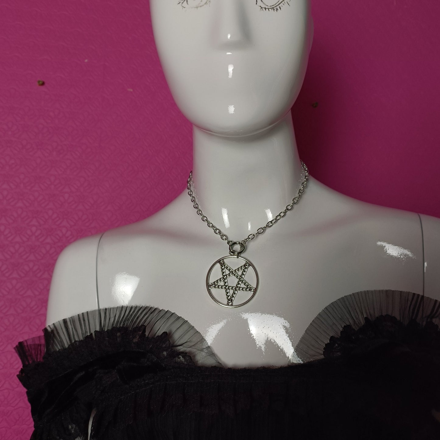 Pentagram Choker