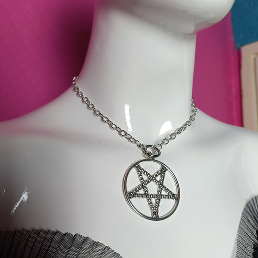 Pentagram Choker