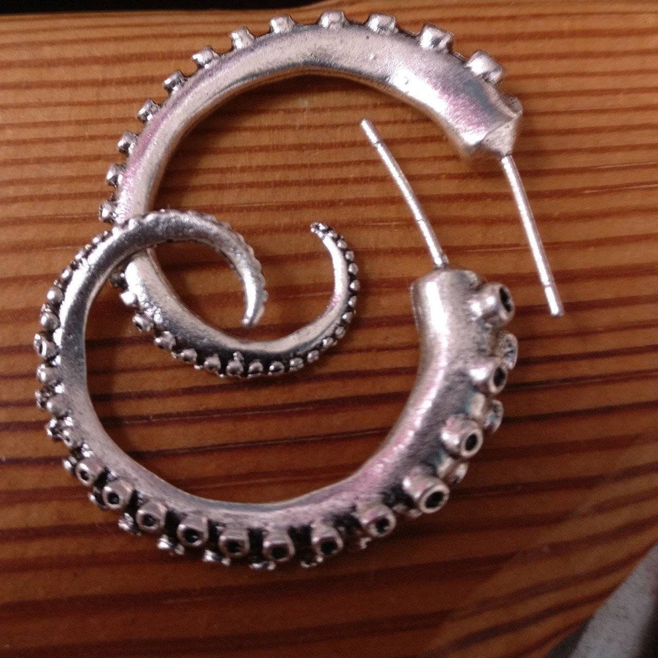 Silver Tentacle Earrings- Steampunk, Octopus, Mermaid, Nautical, Fantasy, Cephalopod, Sea Creature, Kraken