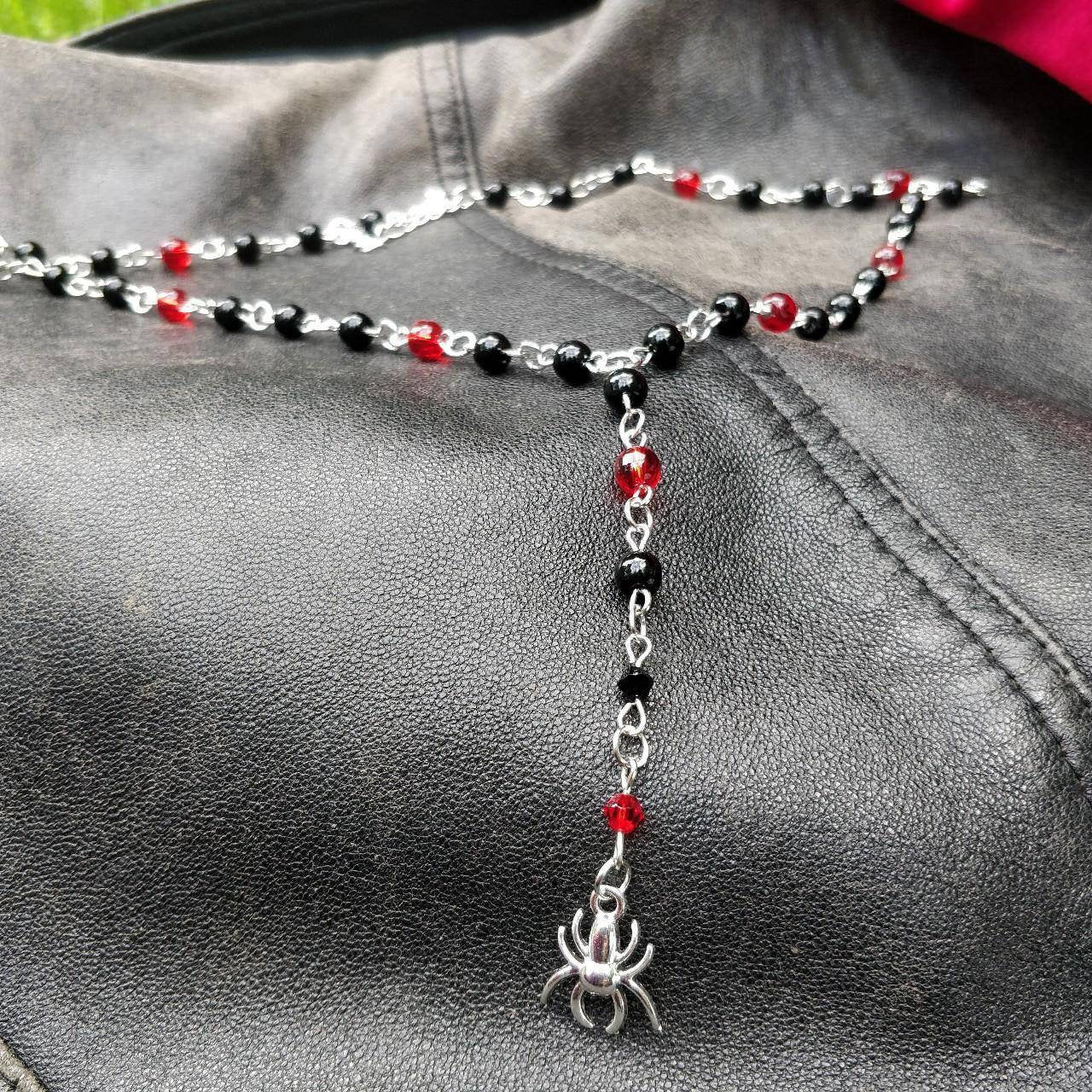 The Poison Rosary!