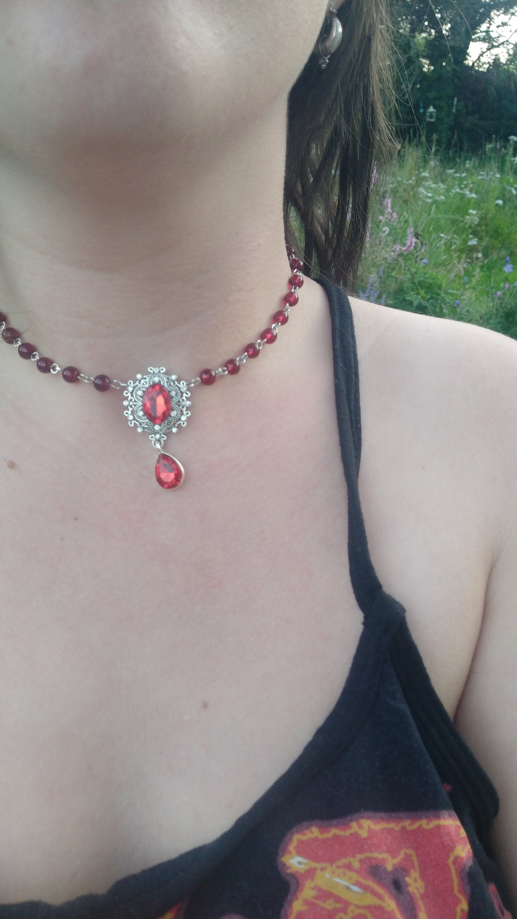Vamp Choker- single layer blood red