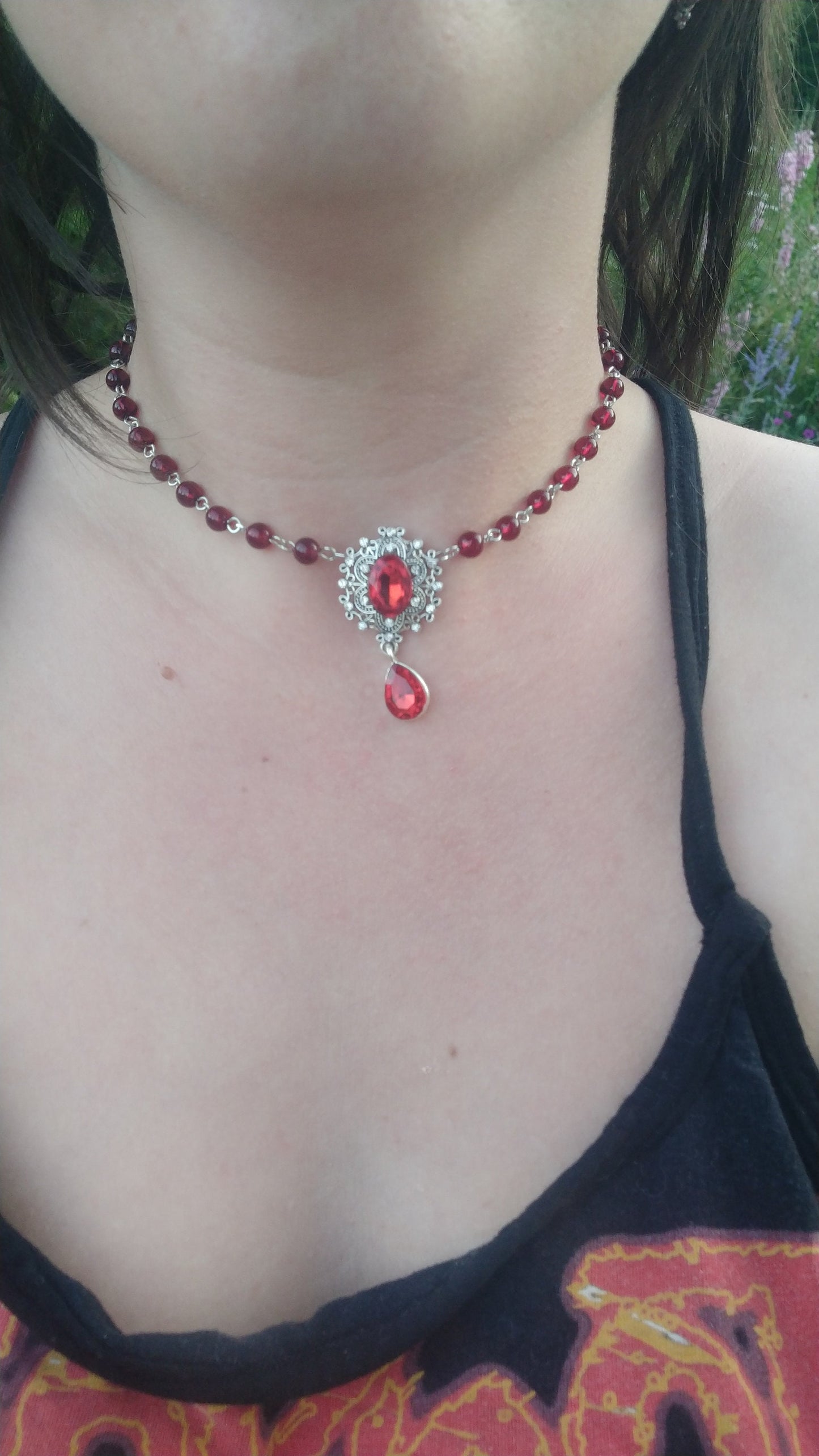 Vamp Choker- single layer blood red