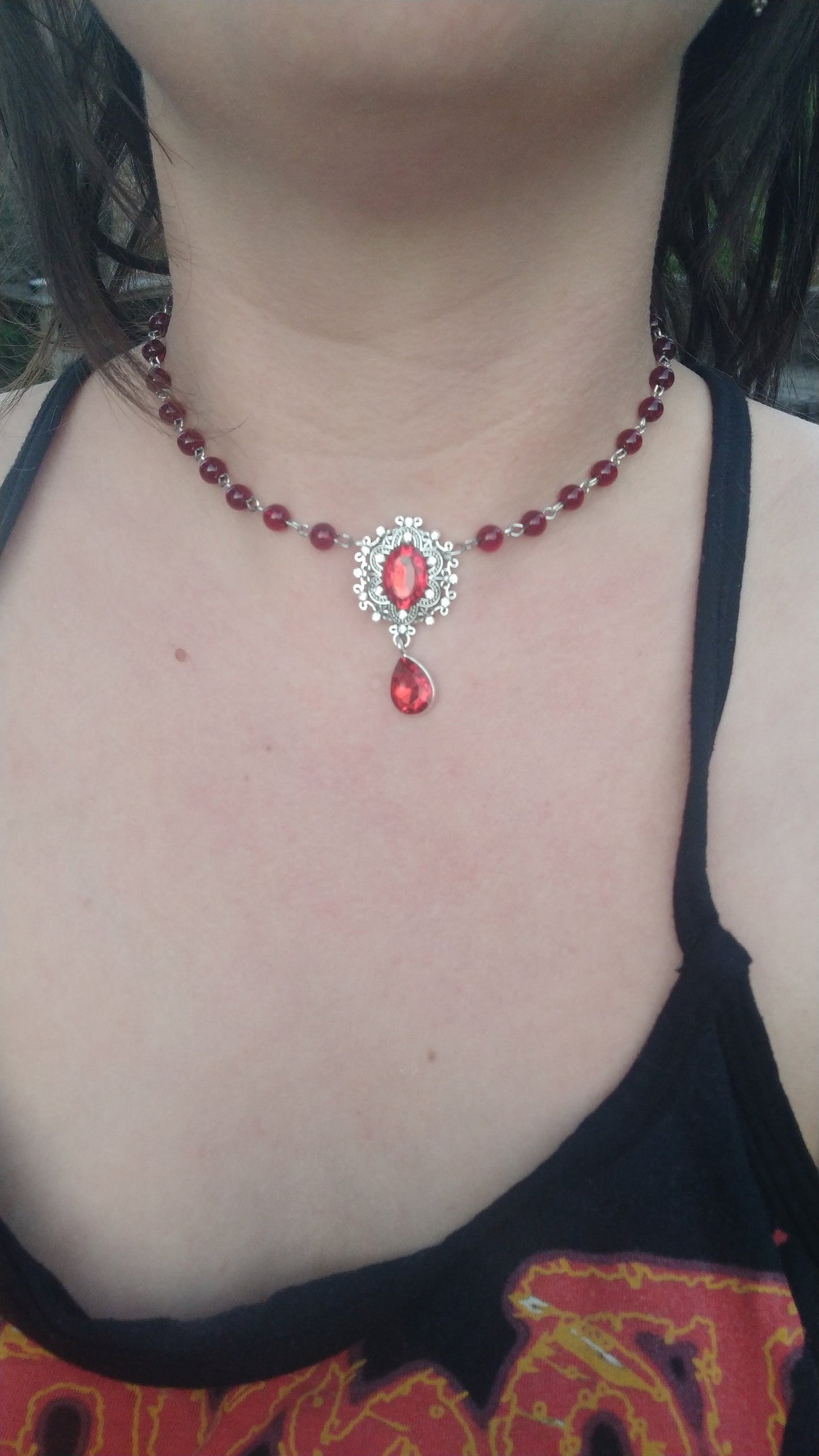Vamp Choker- single layer blood red