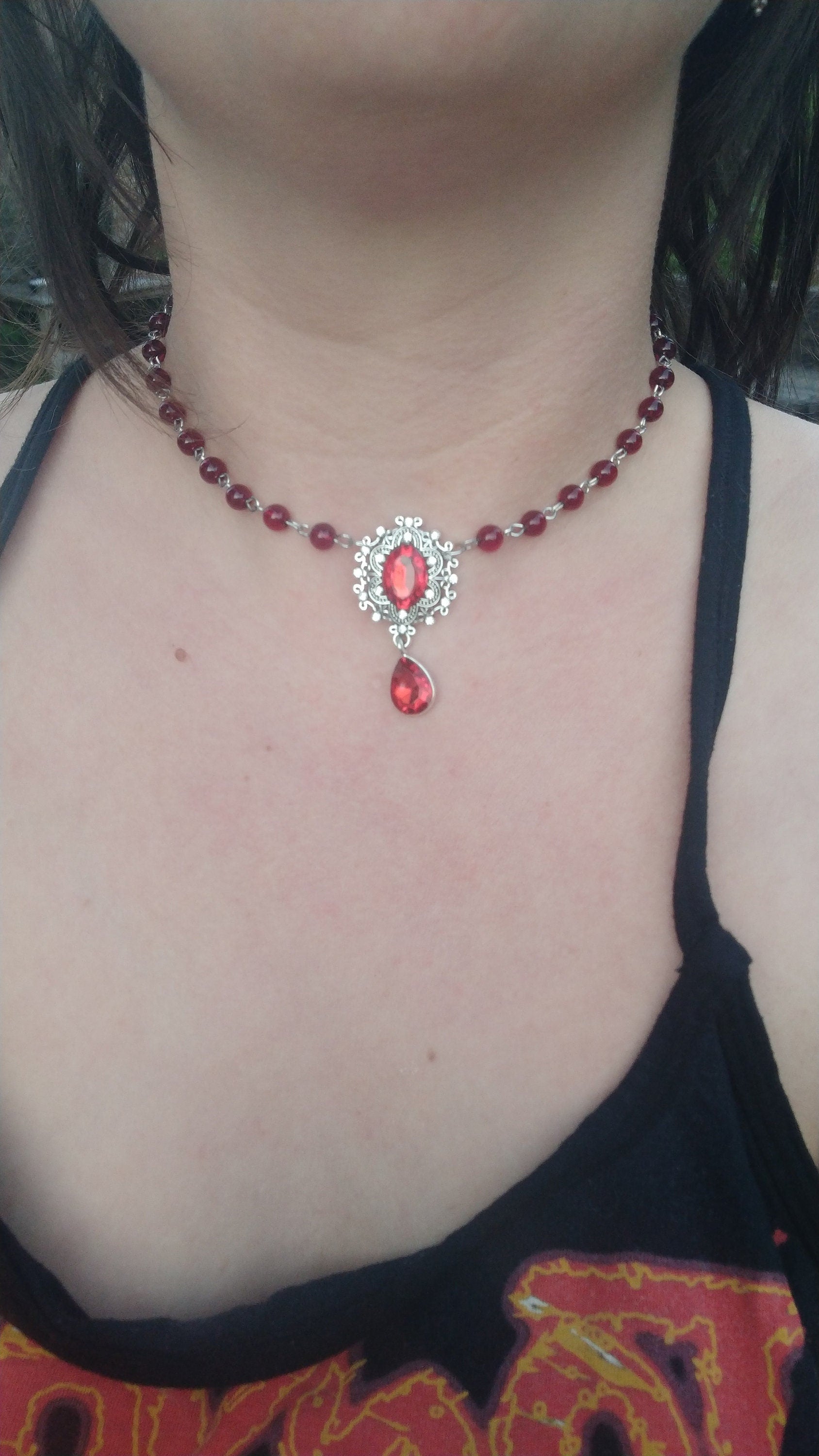 Vamp Choker- single layer blood red