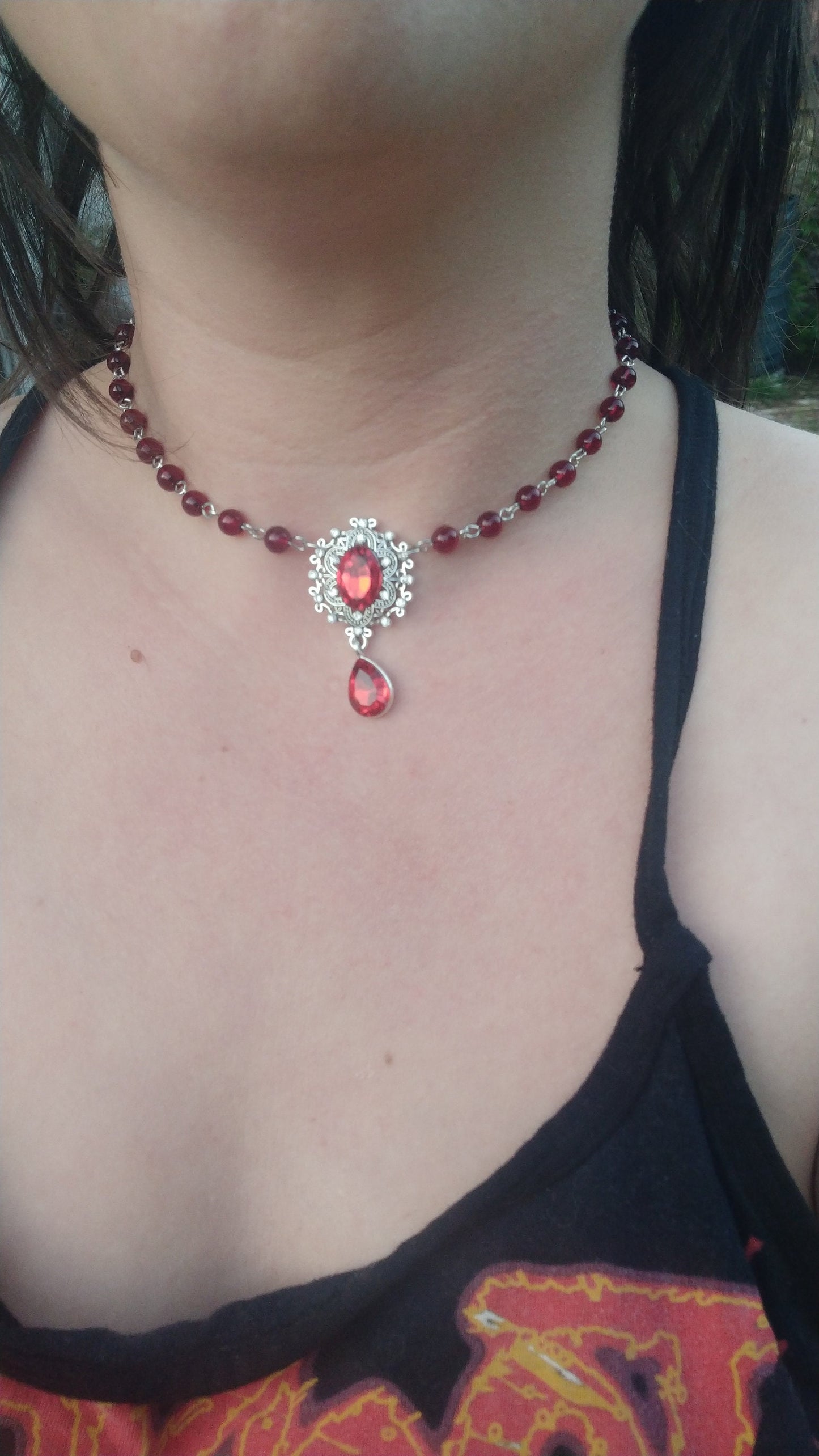 Vamp Choker- single layer blood red