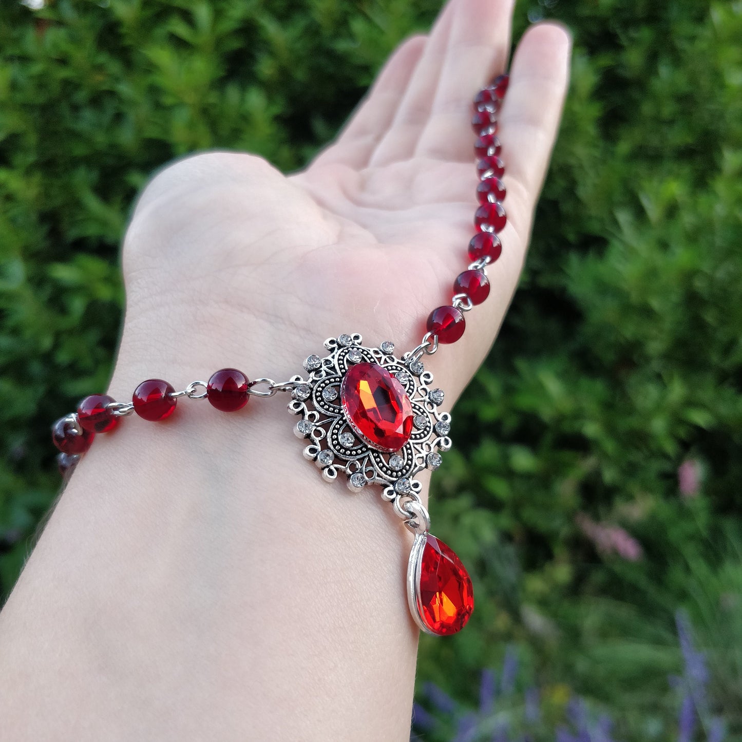Vamp Choker- single layer blood red