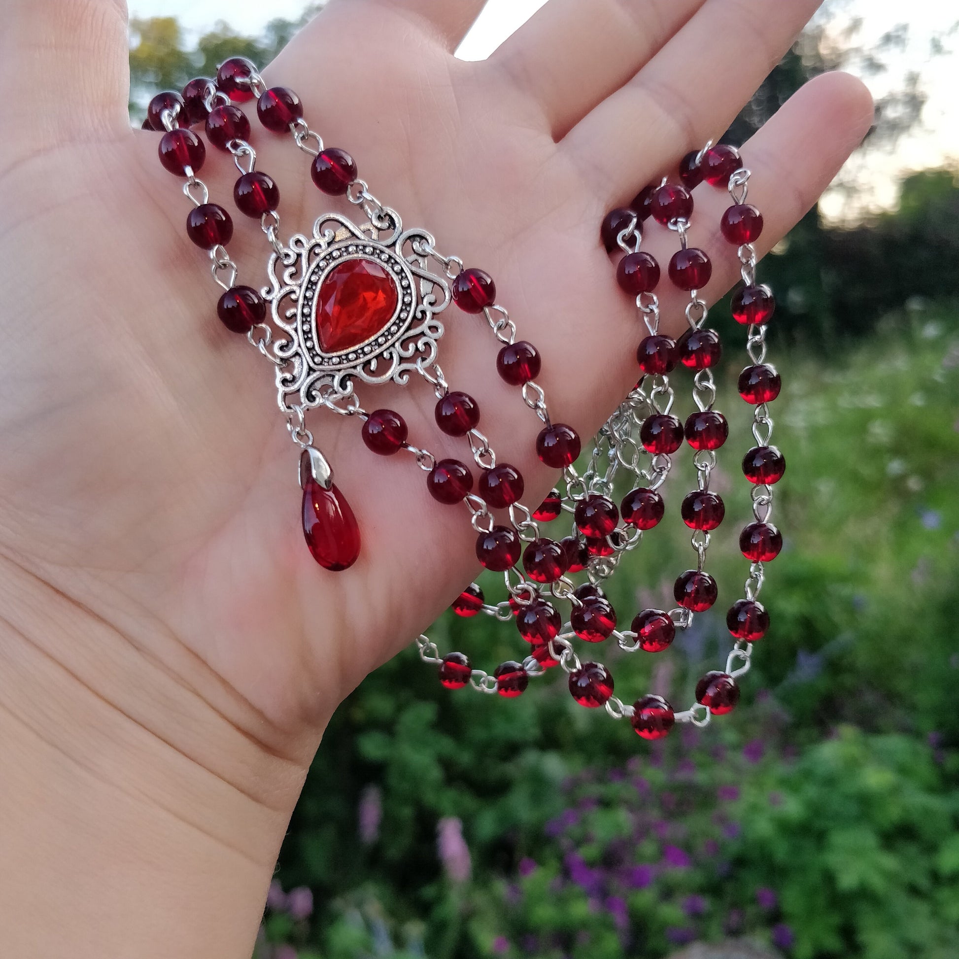 Vamp Choker- triple layer red