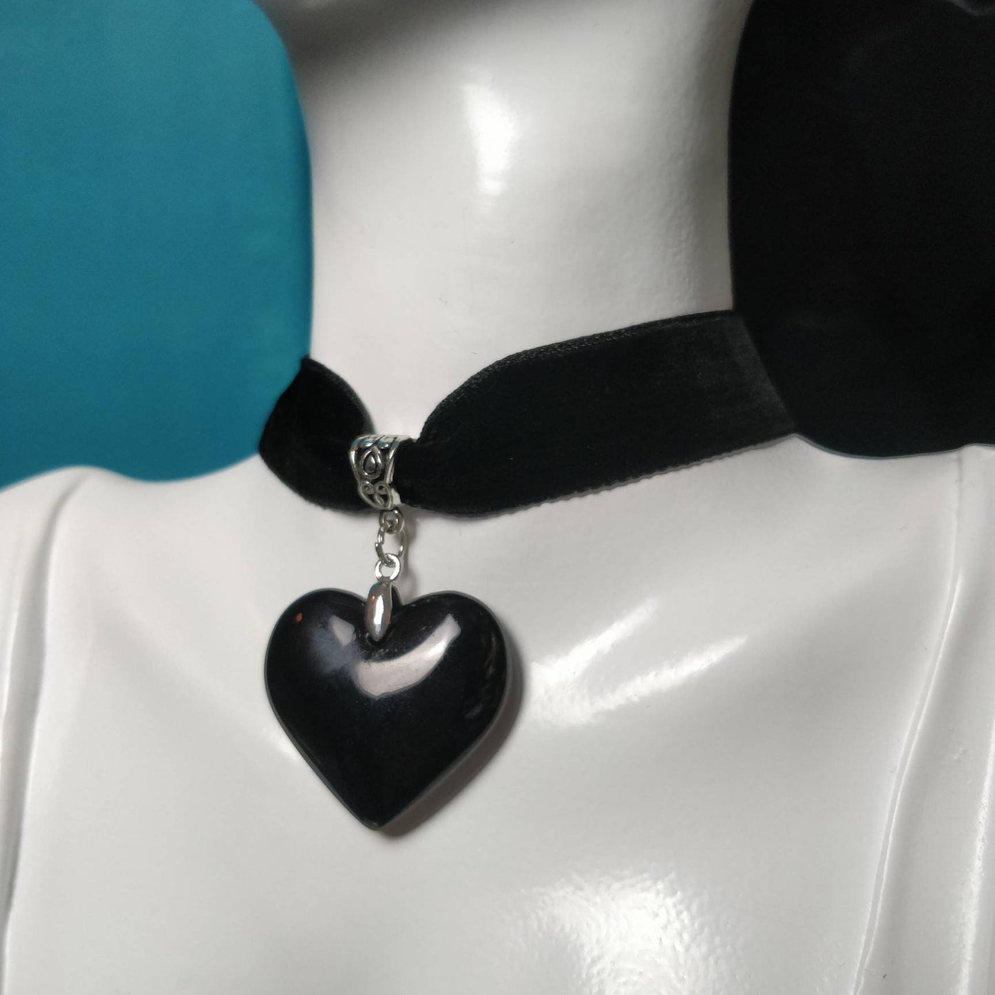 Velvet Choker with large heart