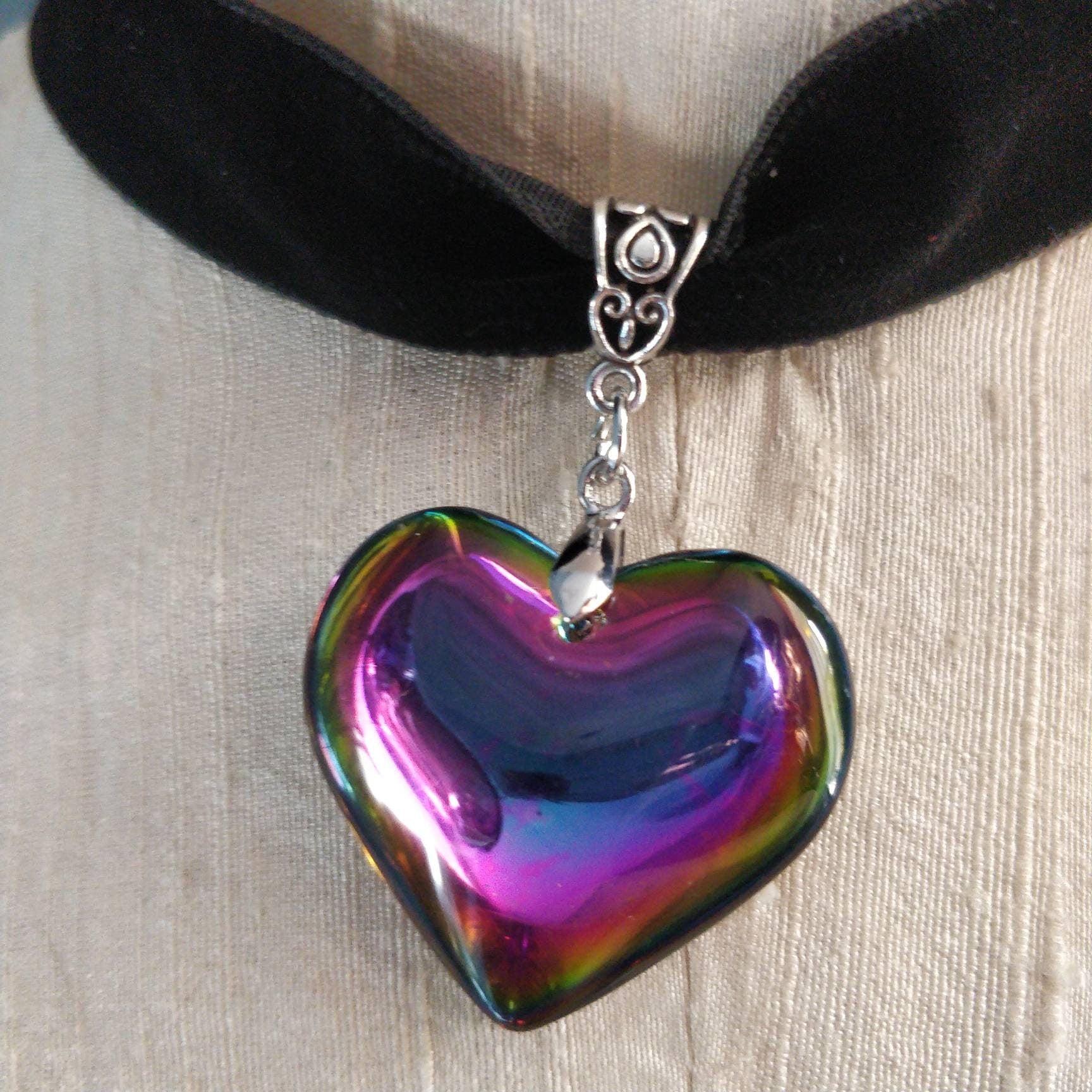 Velvet Heart Choker