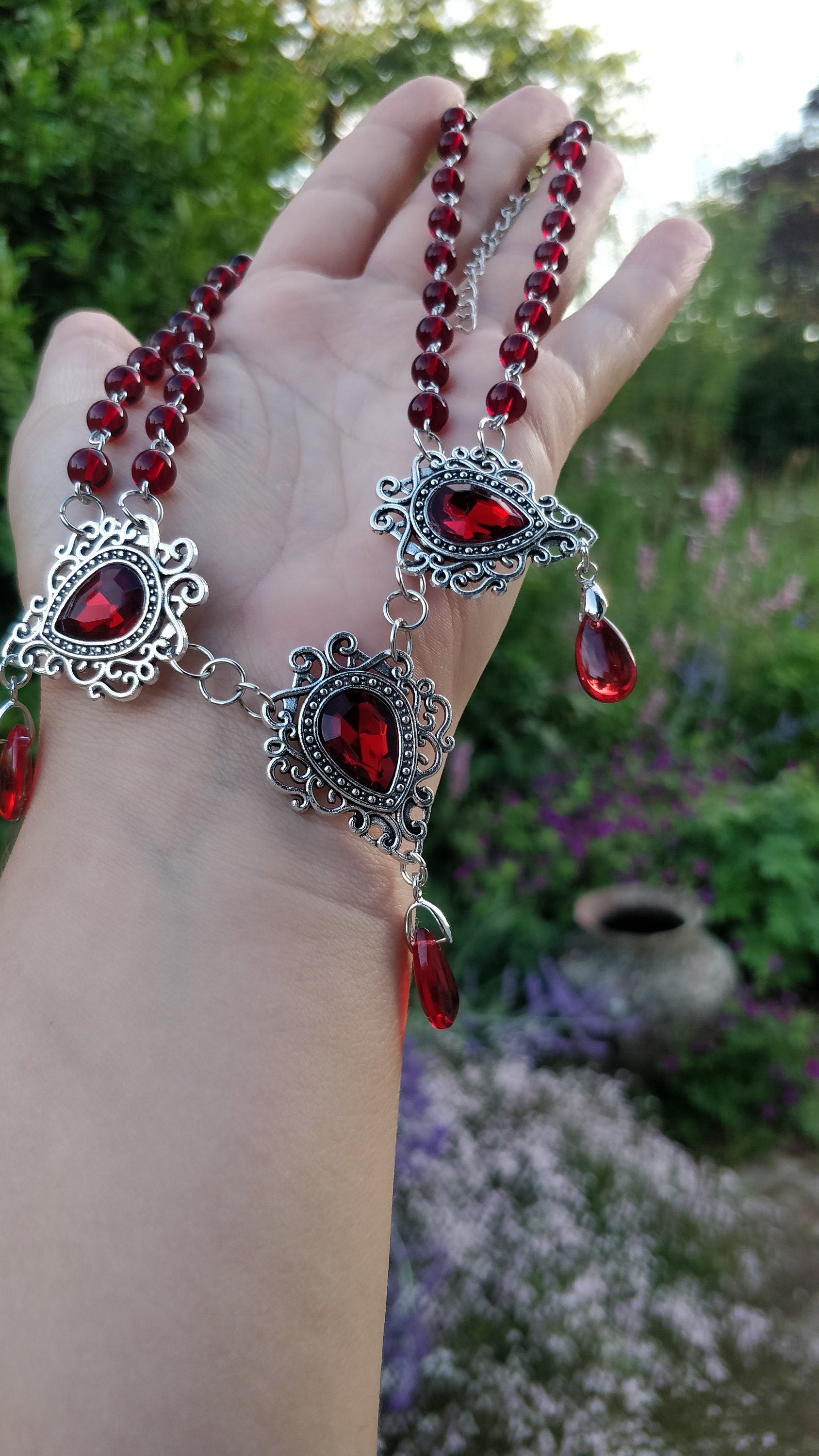 Vamp choker - blood red