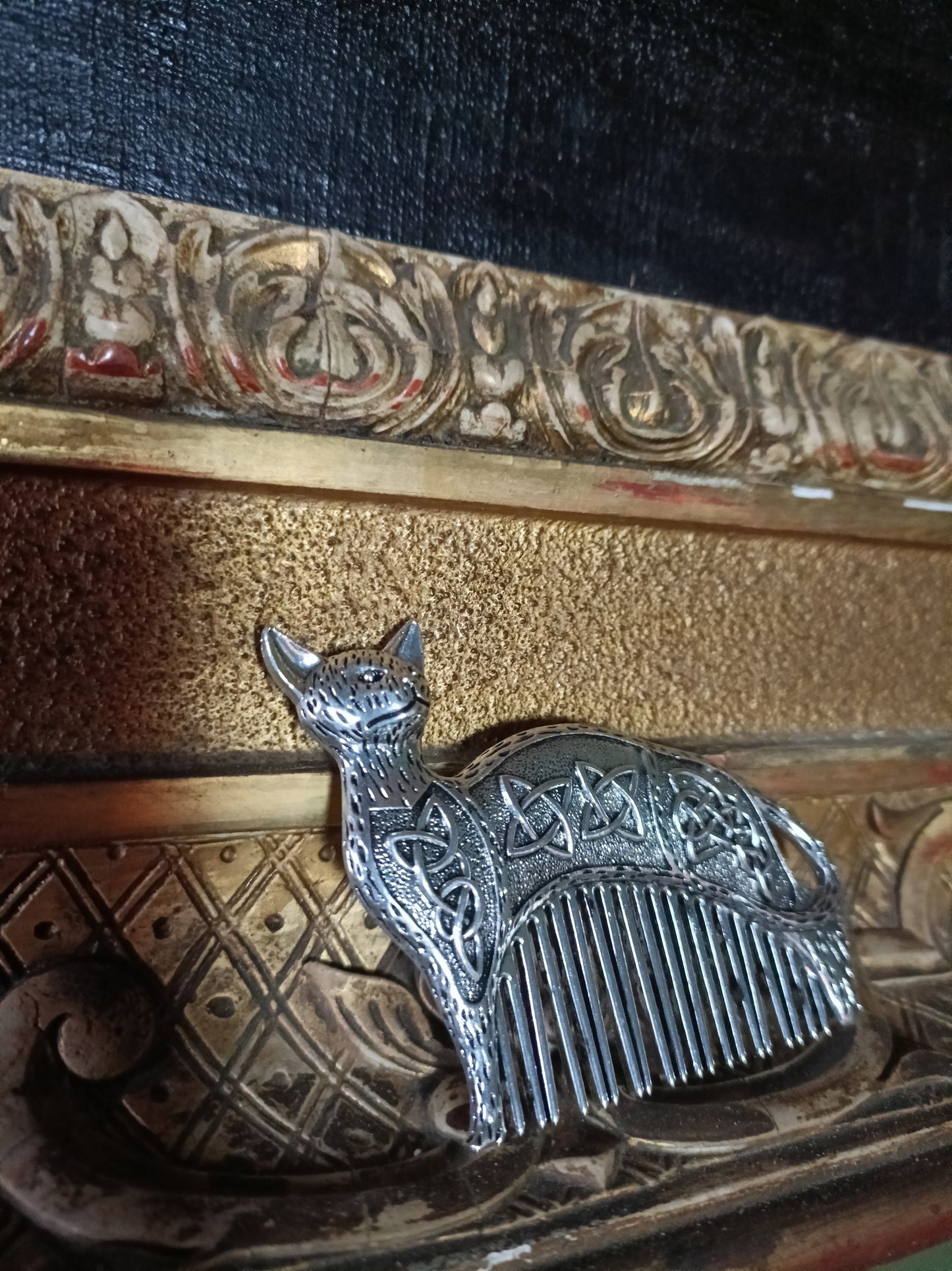 Medieval Cat Decorative Hair Comb