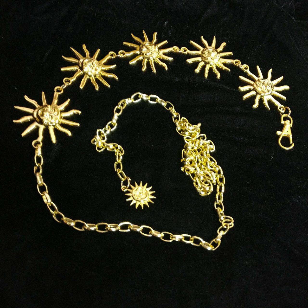 Celestial Belt/ Sun Chain Belt/ Hippy Boho Bohemian RETRO 90S gold Sun waist chain// wedding sash