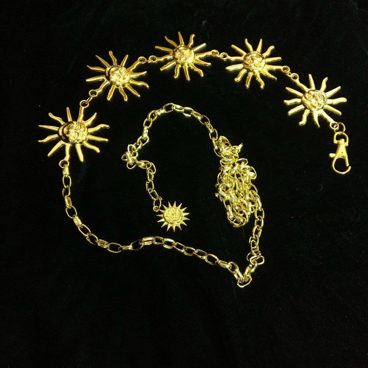 Celestial Belt/ Sun Chain Belt/ Hippy Boho Bohemian RETRO 90S gold Sun waist chain// wedding sash