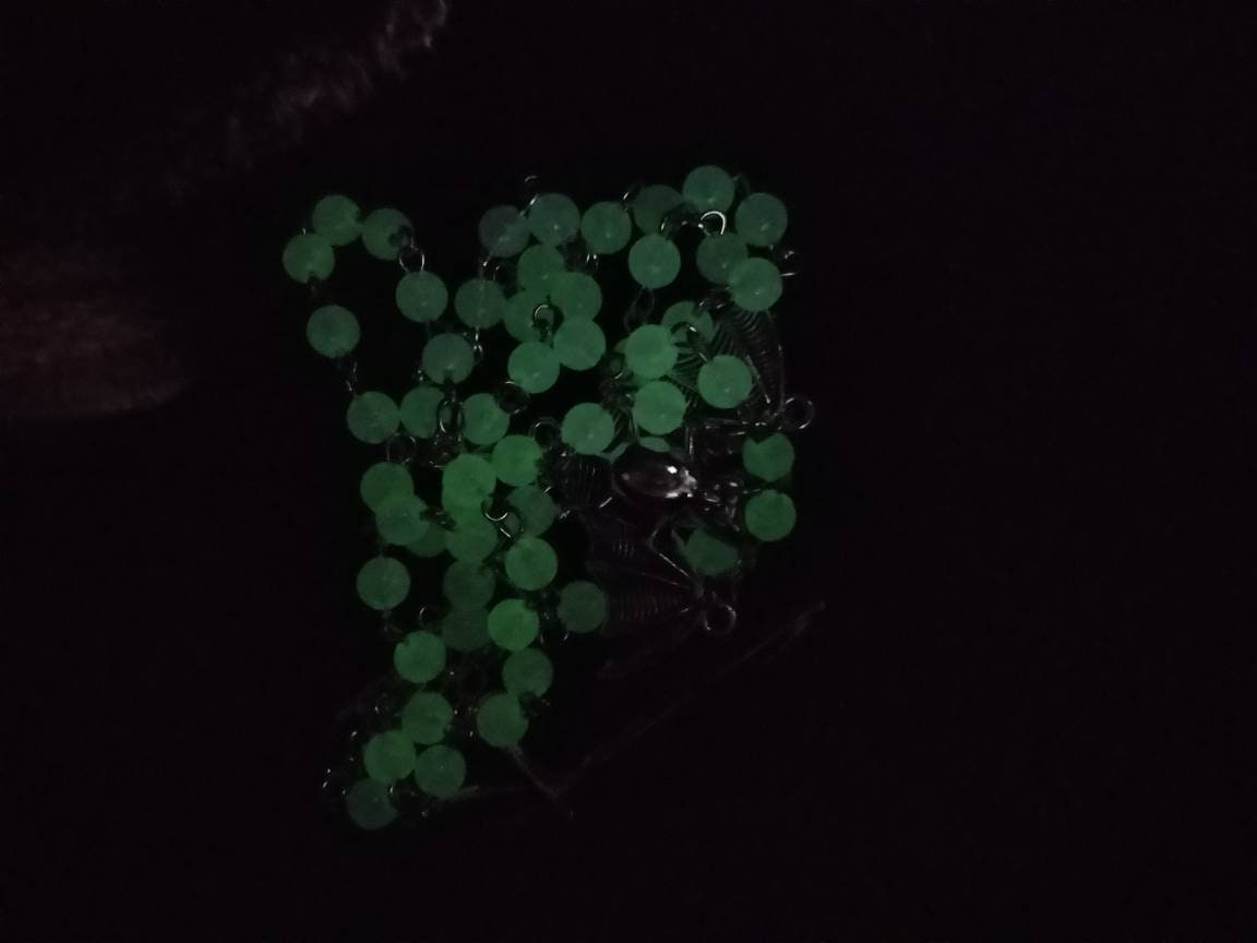 Spooky Rosary Glow In The Dark Vamp
