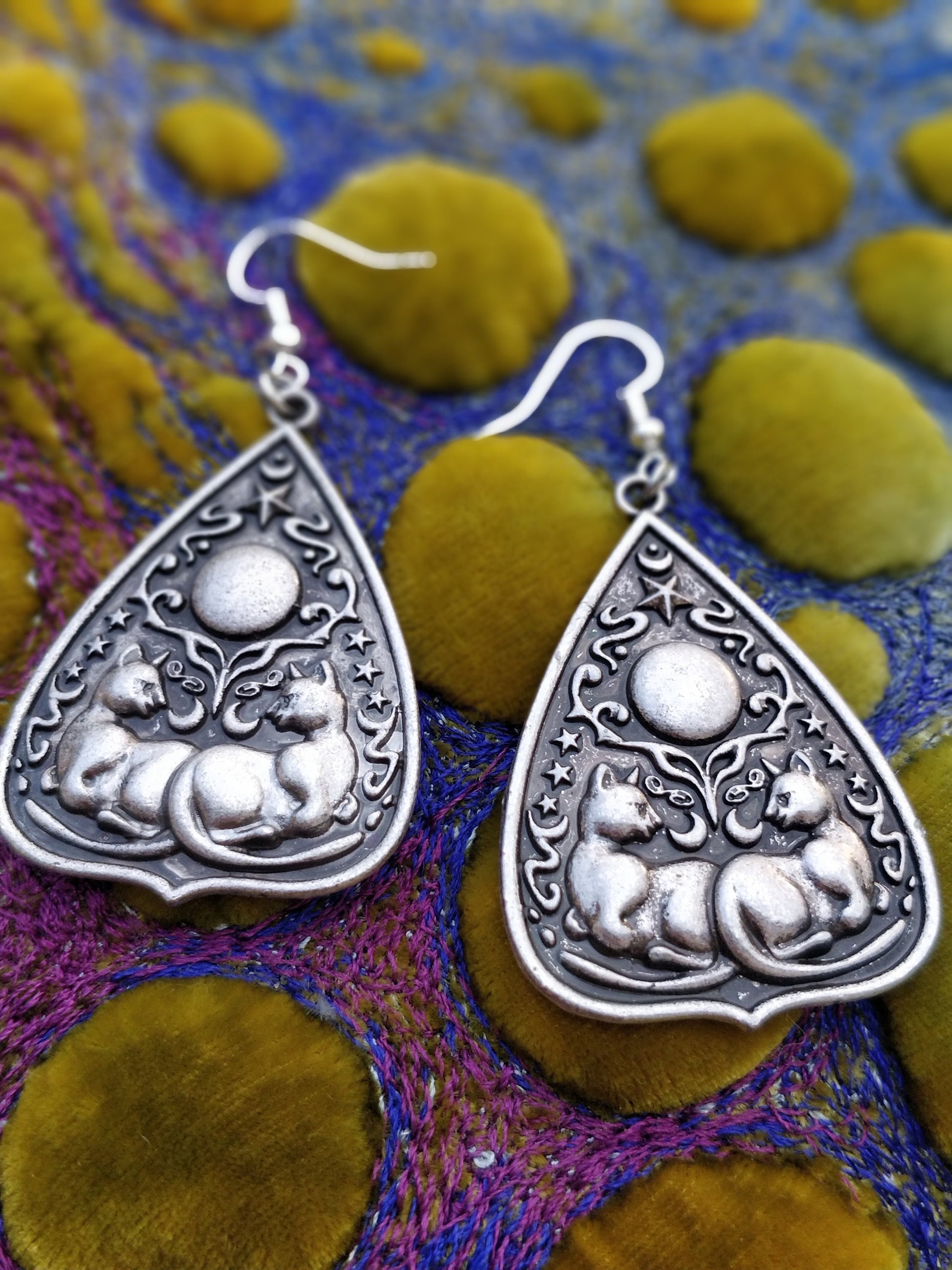 beautiful-witchy-earrings
