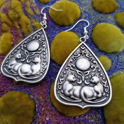 cats-under-triple-moon-metal-earrings