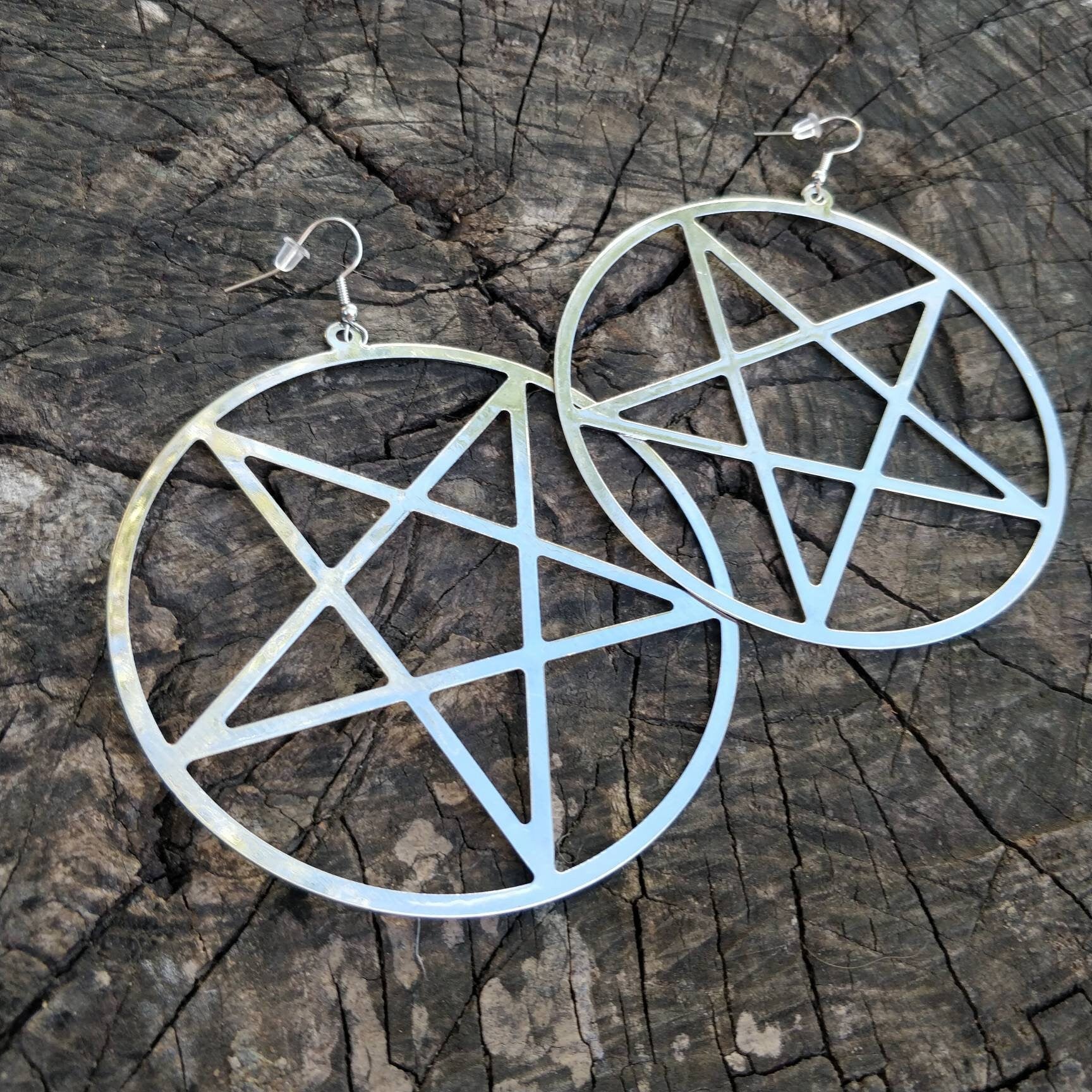 large-lightweight-thin-pentagram-hoop-earrings