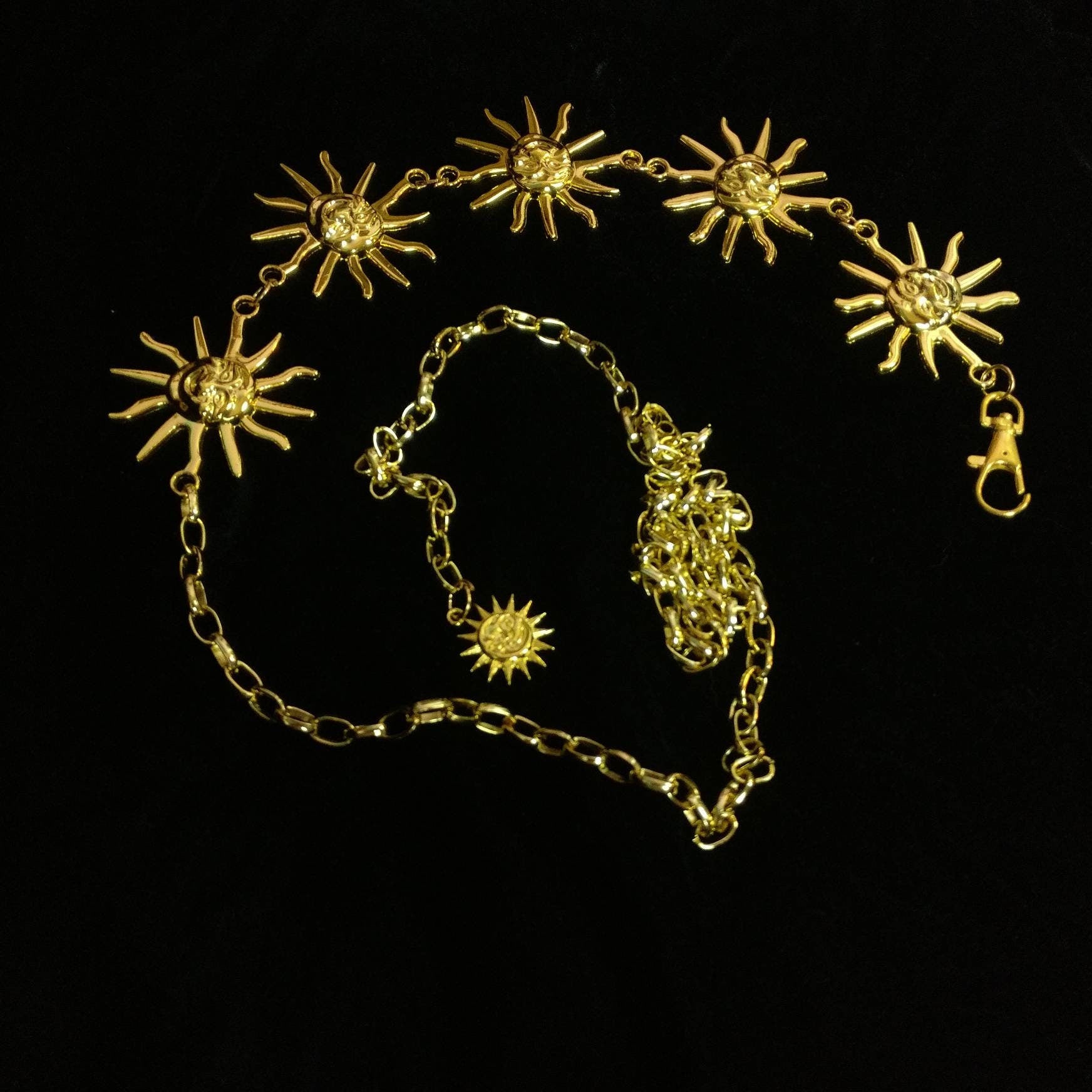 Celestial Belt/ Sun Chain Belt/ Hippy Boho Bohemian RETRO 90S gold Sun waist chain// wedding sash