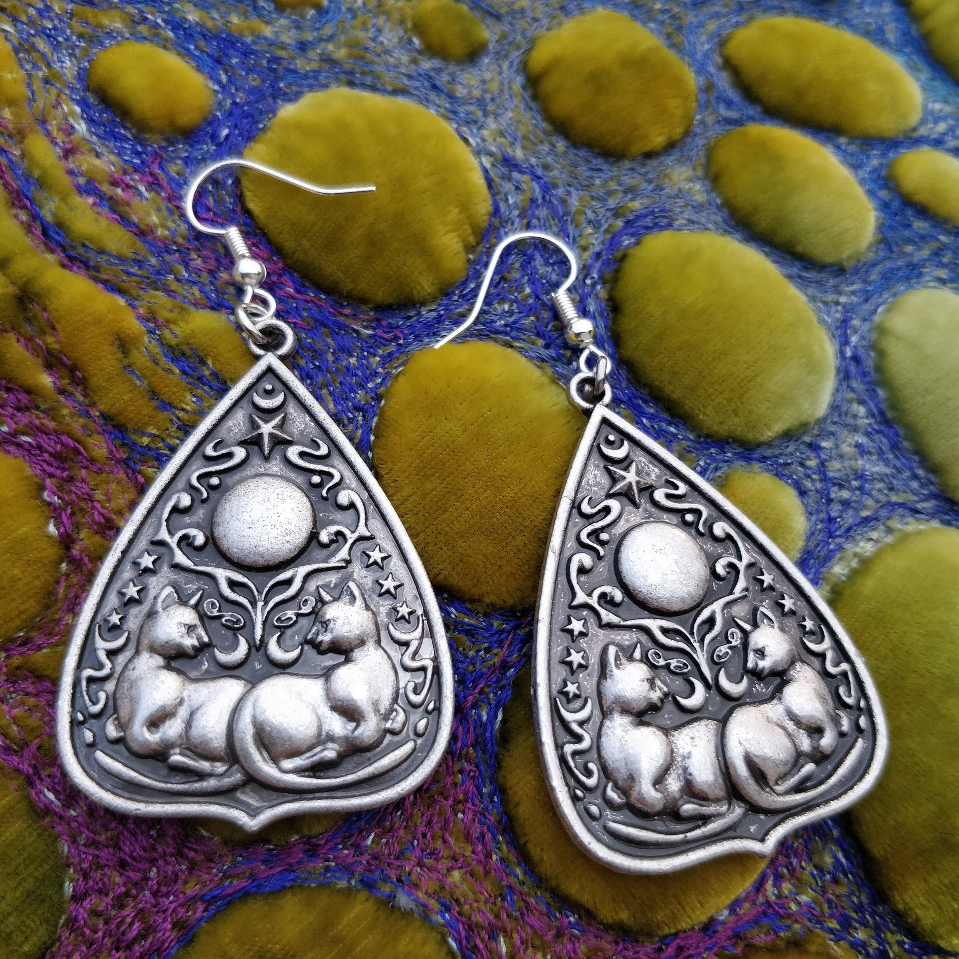 pagan-earrings-cats-under-moon