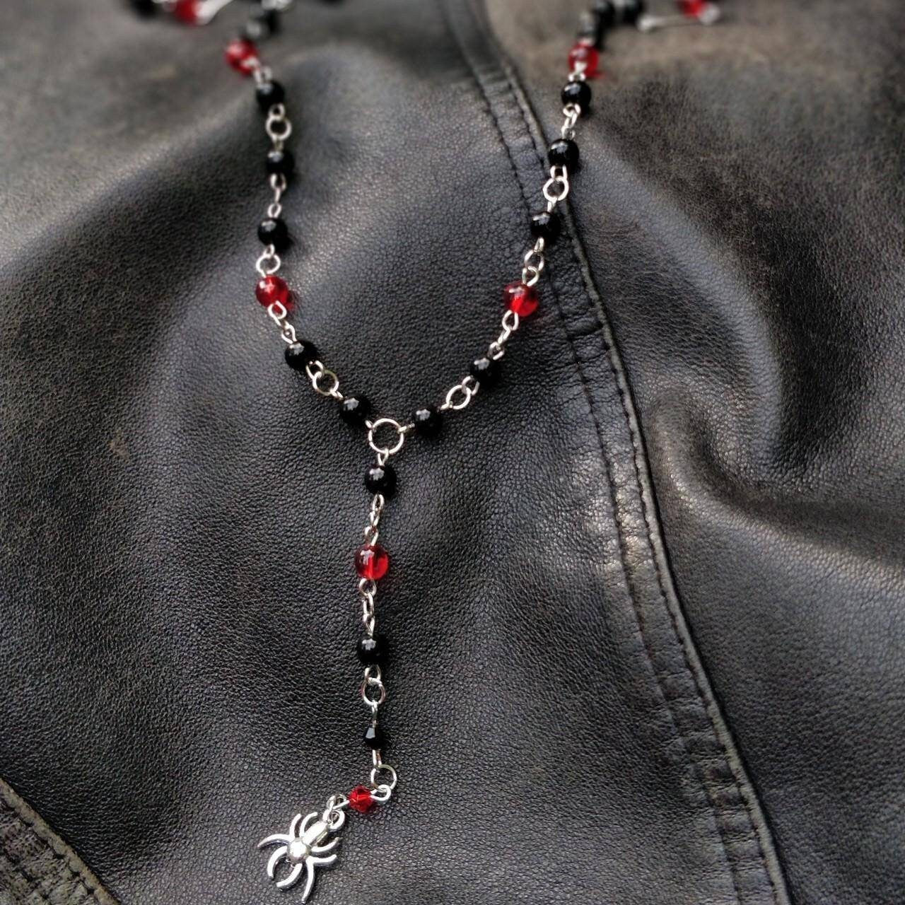 The Poison Rosary!